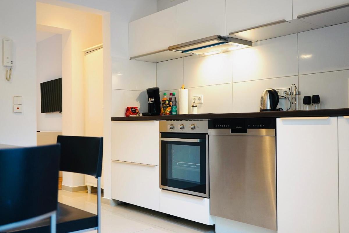 Haus Im Gruenen Fuer 6 Personen-3 Schlafzimmer- 3 Baedern -Waschmaschine-Grosse Terrasse- Vollausgestattete Kueche Вольфсбург Экстерьер фото